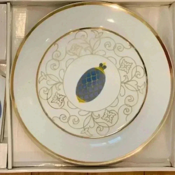 Porcelain Egg Cake Plate & Server  NWT - Picture 6 of 11